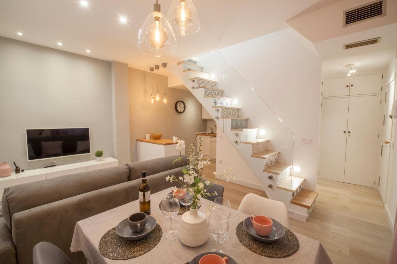 El Apartamento De Rosi Seville Luaran gambar