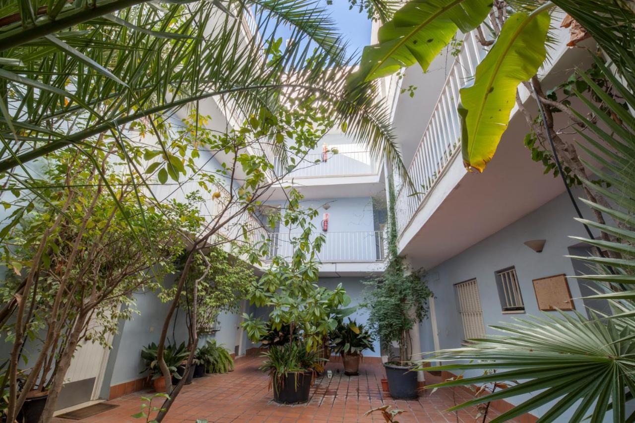 El Apartamento De Rosi Seville Luaran gambar