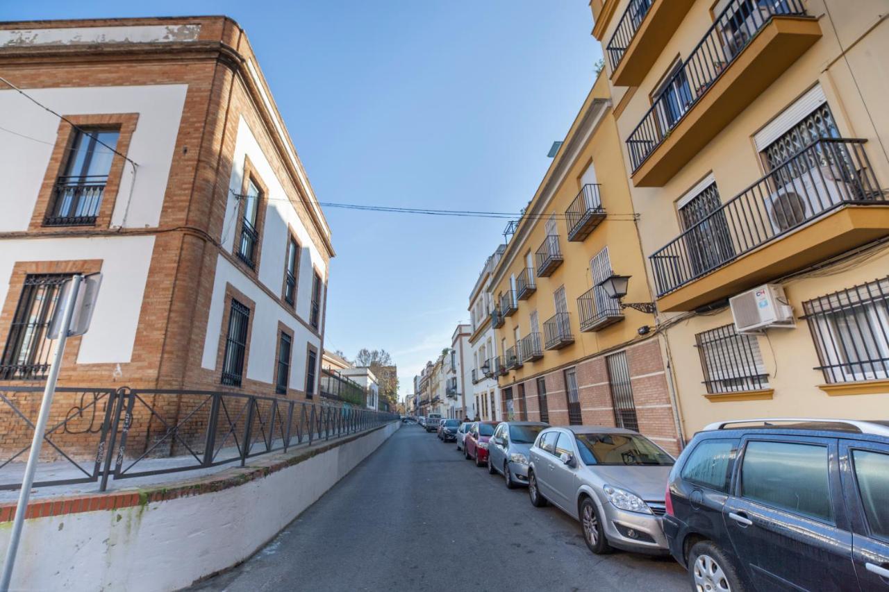 El Apartamento De Rosi Seville Luaran gambar