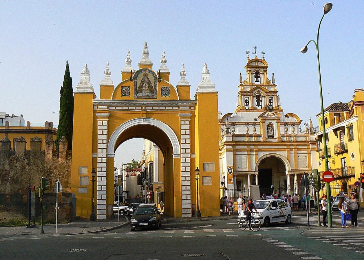 El Apartamento De Rosi Seville Luaran gambar